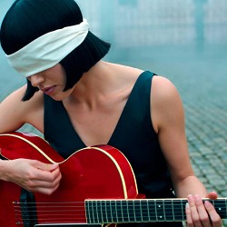 Lyricua - Між іншим